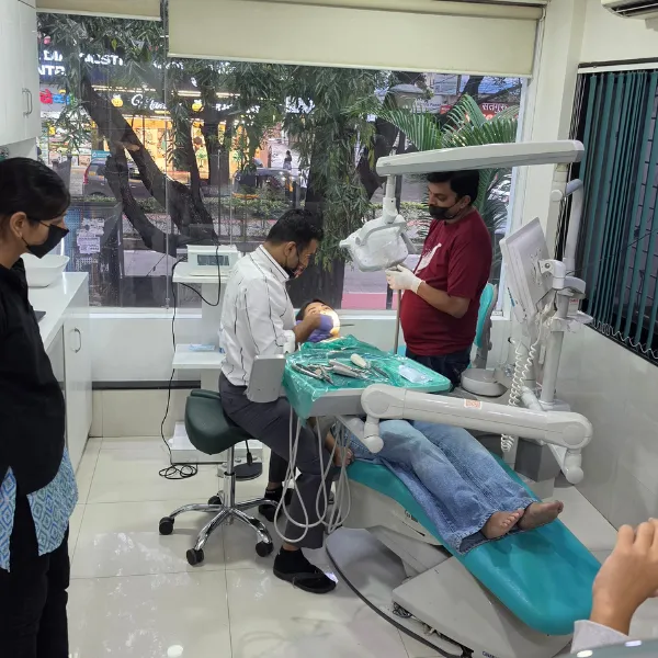 Periodontist in Pune